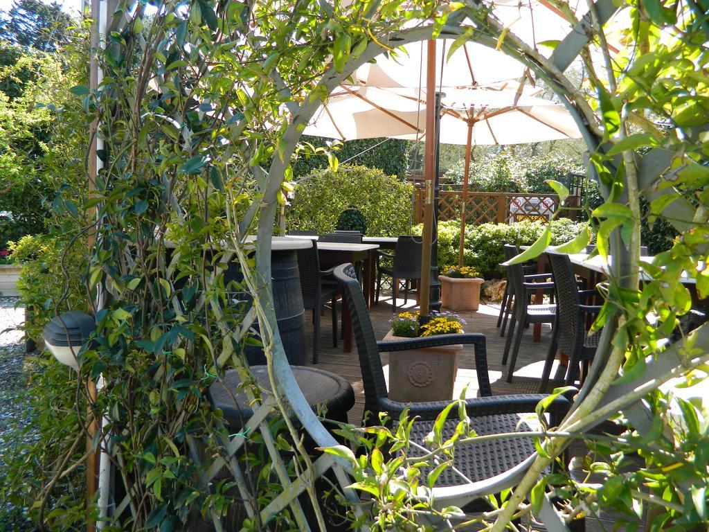 Country Apartments Castel di Decima Екстер'єр фото