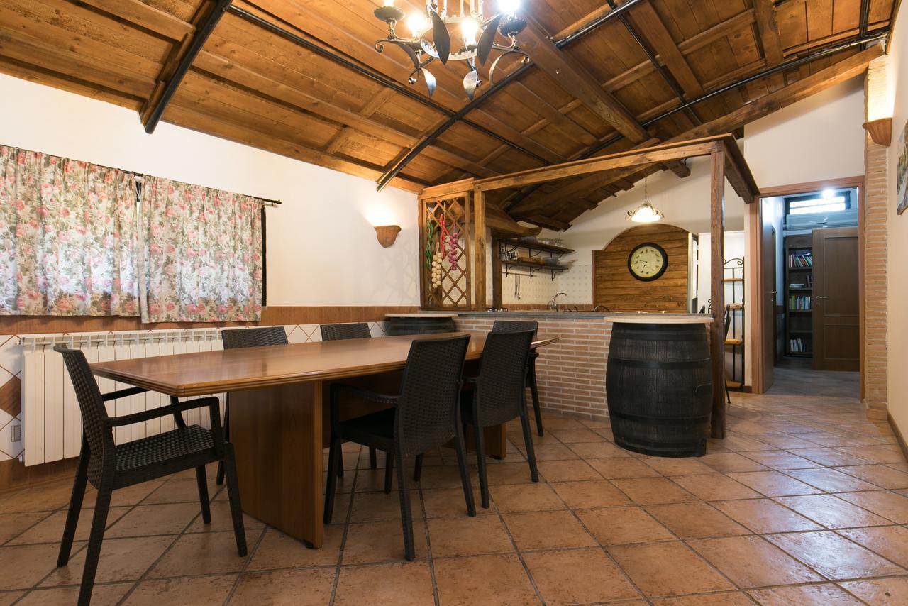 Country Apartments Castel di Decima Екстер'єр фото