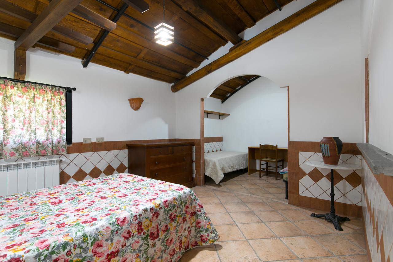 Country Apartments Castel di Decima Екстер'єр фото