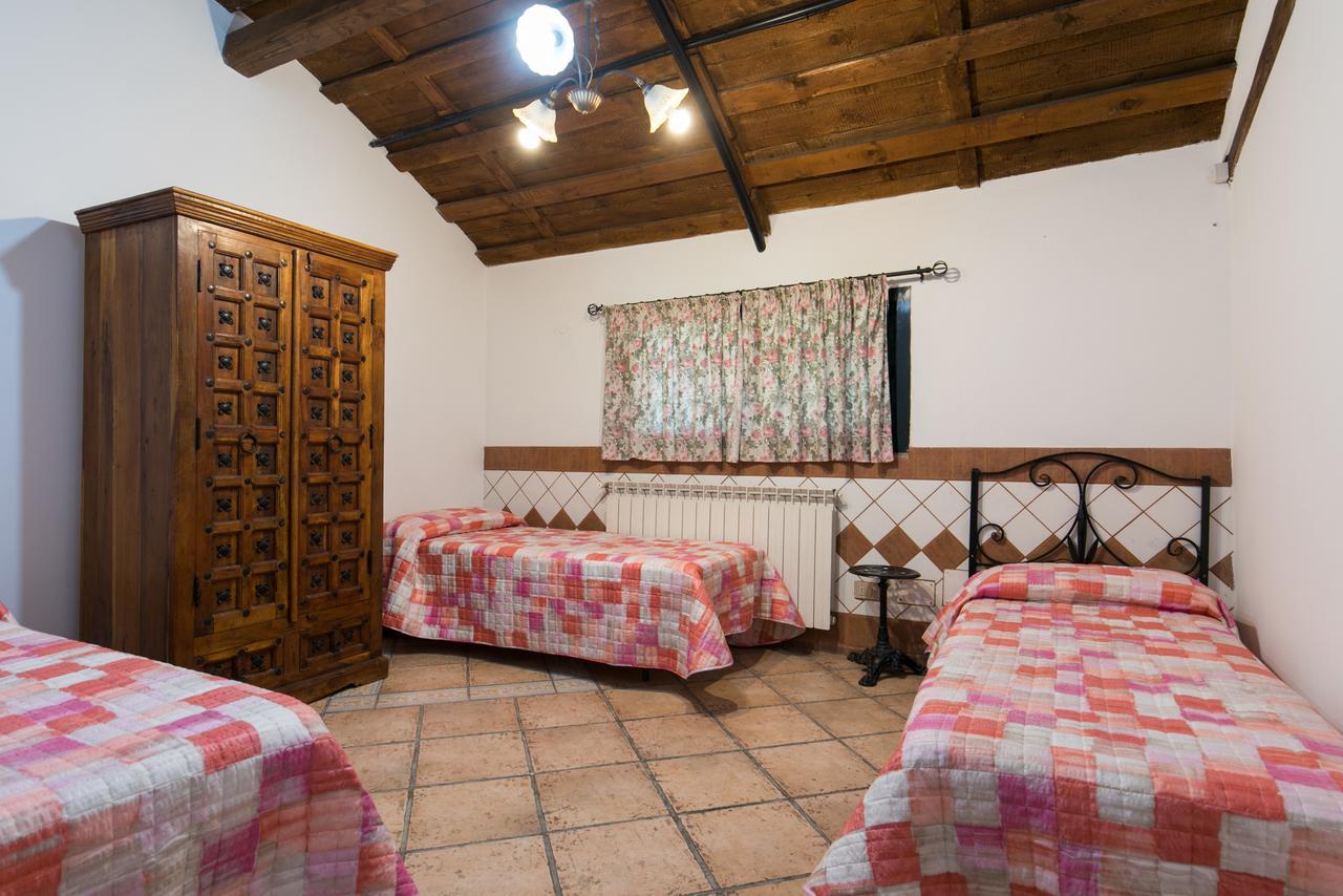 Country Apartments Castel di Decima Екстер'єр фото