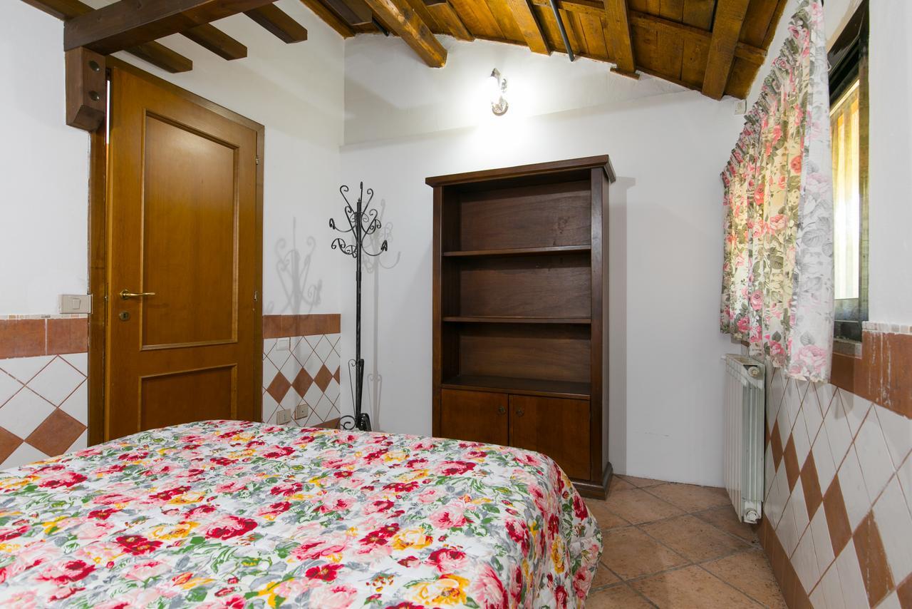 Country Apartments Castel di Decima Екстер'єр фото