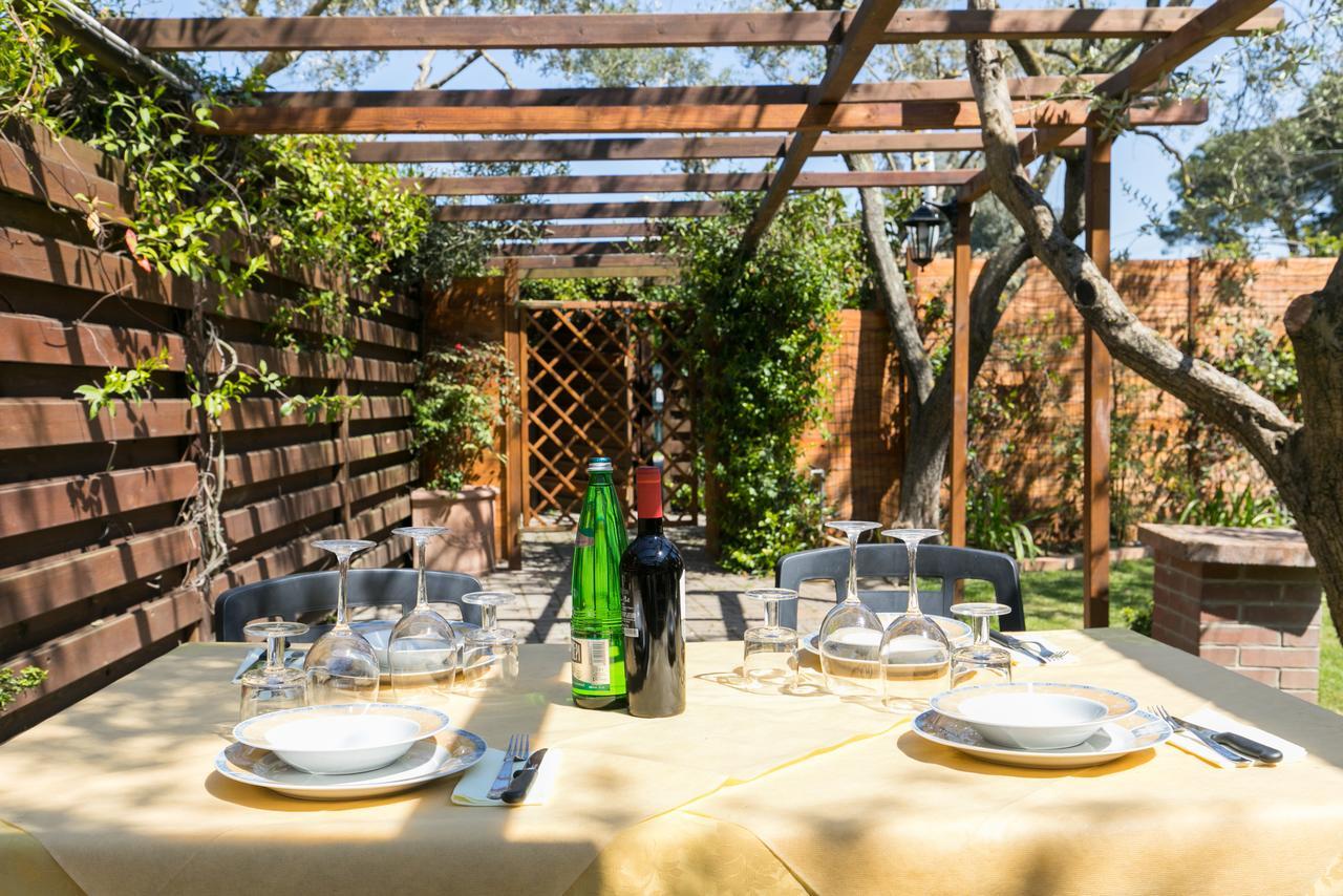 Country Apartments Castel di Decima Екстер'єр фото
