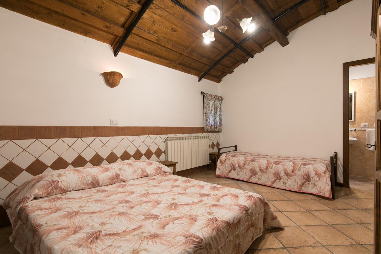 Country Apartments Castel di Decima Екстер'єр фото